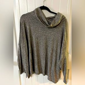 Boutique Heather/ black grey soft fuzzy sweater